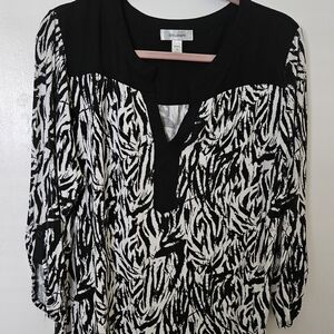Dressbarn Black and White Women's Top